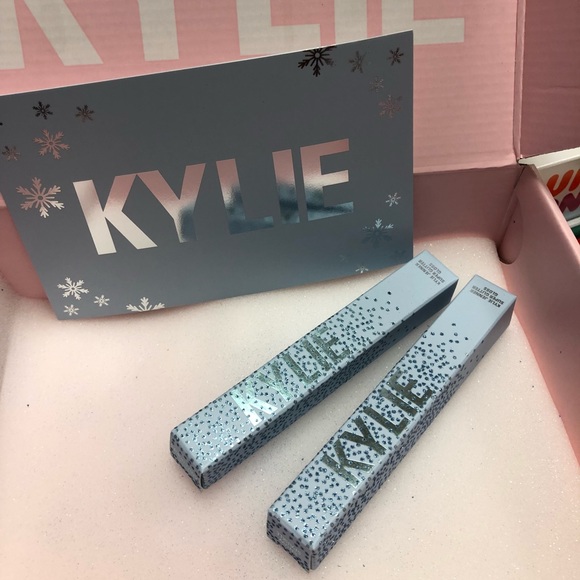 🚫🚫SOLD🚫🚫2 KYLIE HOLIDAY COLLECTION GLOSS ❄️❄️ - Picture 2 of 8